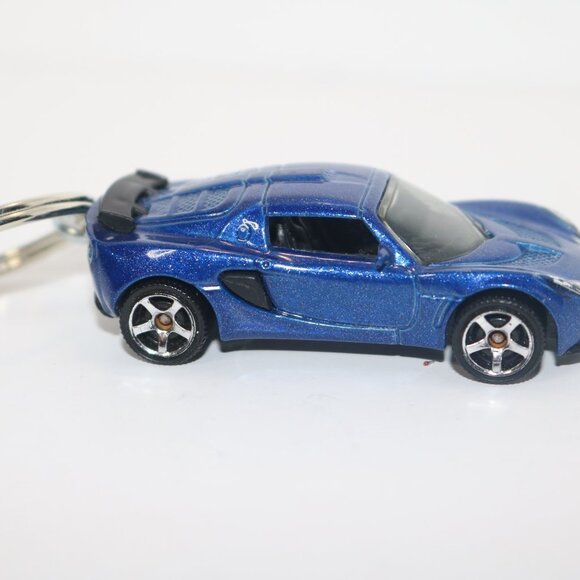 Matchbox Lotus 2006 car CUSTOM keychain - Picture 2 of 6